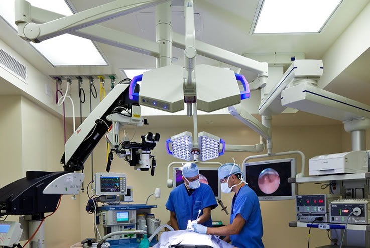 Yashar Neurosurgery surgery room